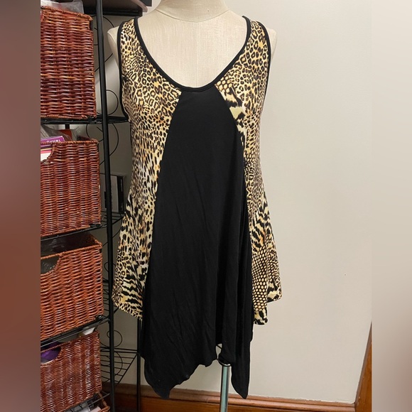 Donated Frumos black cheetah tank tunic crisscross back detail - Picture 3 of 6